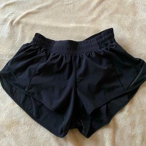 Lululemon Hotty Hot II Short